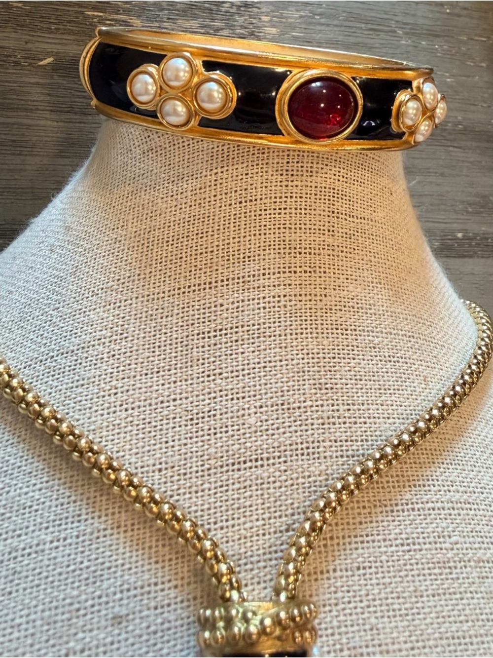 Vintage Monet Christian Lacroix Goldtone Necklace, Bracelet & Earrings Rare - Picture 4 of 12